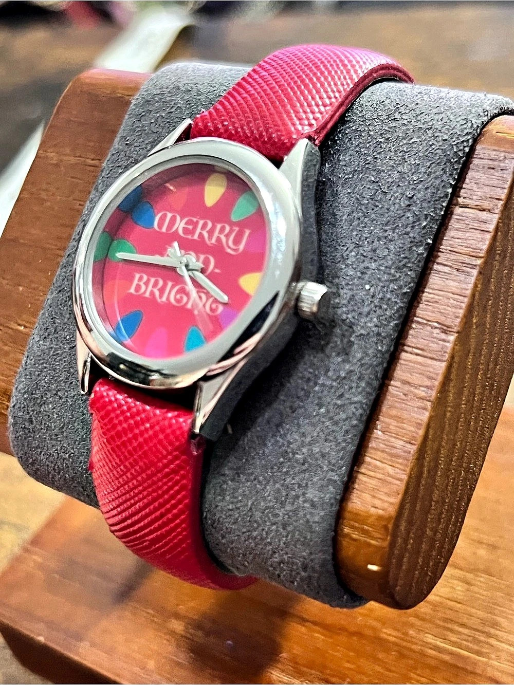 Red Abstract Dial Watch - Picture 3 of 8